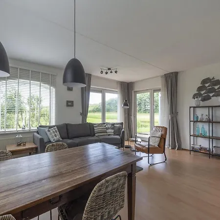 Remarkable With Beautiful Garden Apartment *